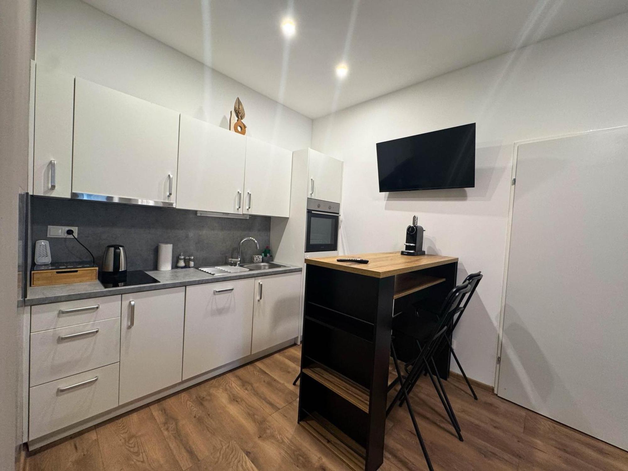 Cozy Apartments In Central Location With Free Parking ウィーン エクステリア 写真